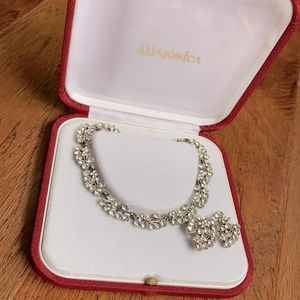 Lovely crystal necklace with matching earrings